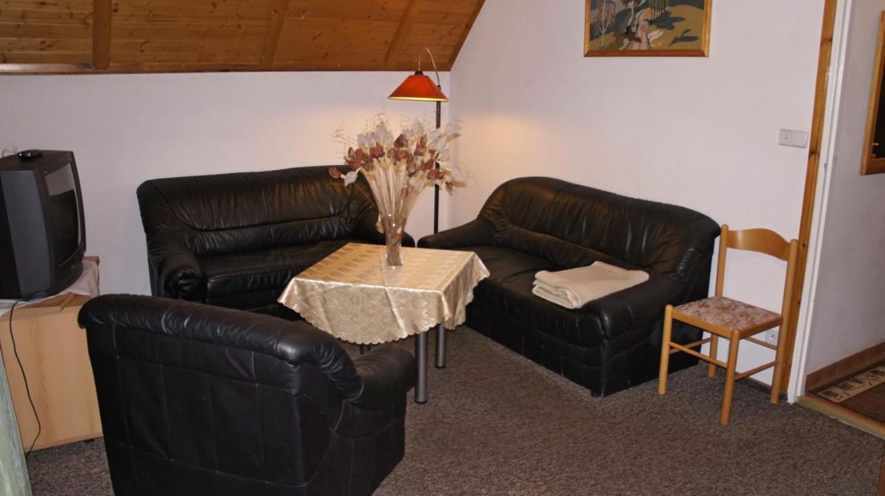 Karkoz Karpacz Bed & Breakfast Стая снимка