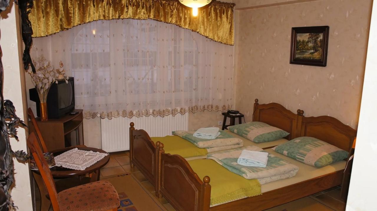 Karkoz Karpacz Bed & Breakfast Стая снимка