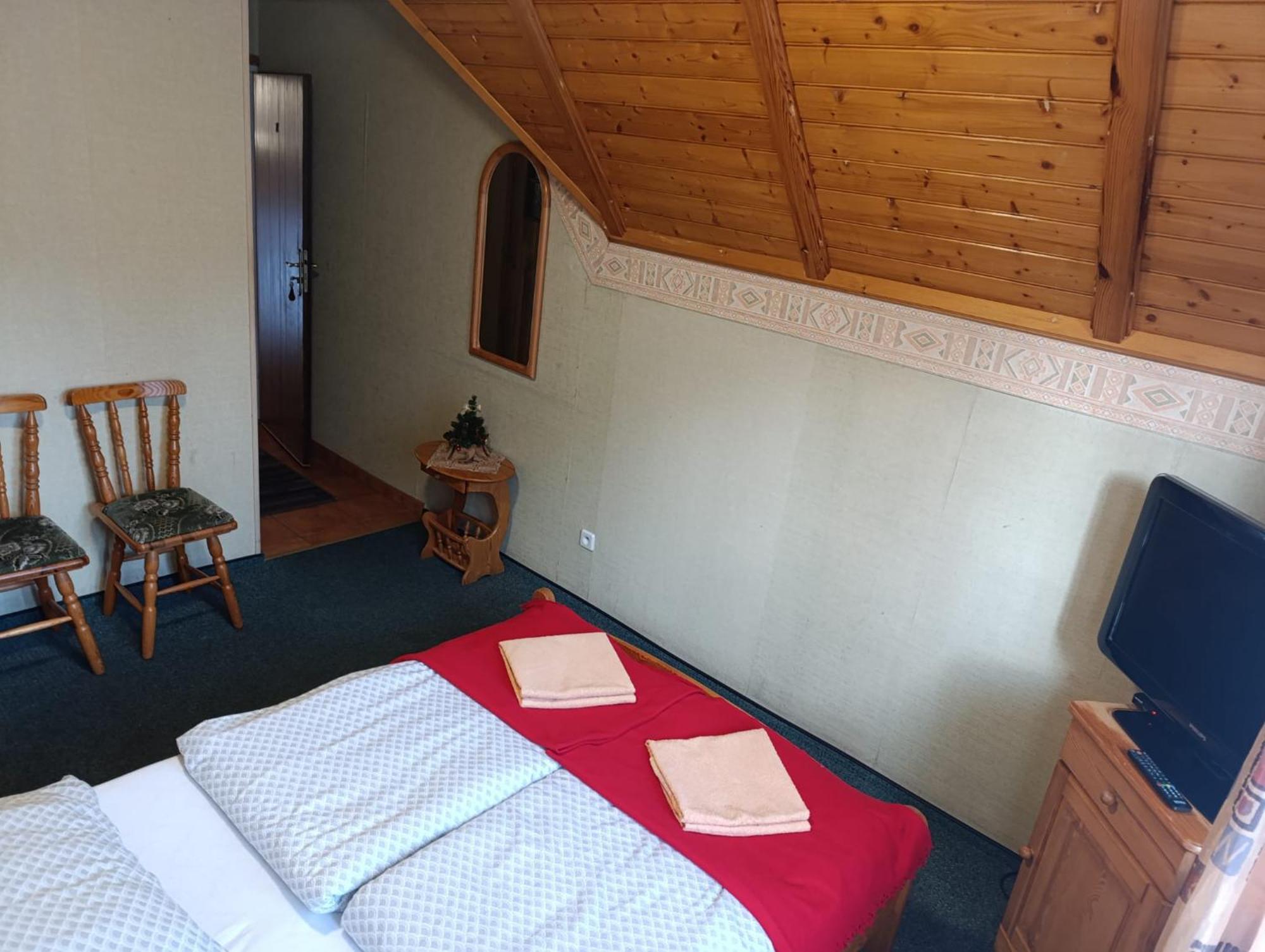 Karkoz Karpacz Bed & Breakfast Стая снимка