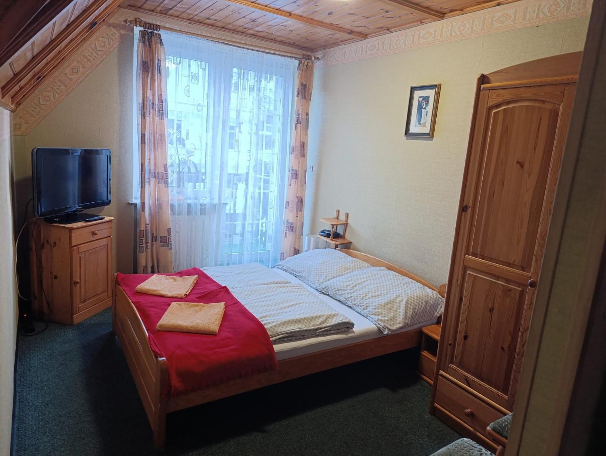 Karkoz Karpacz Bed & Breakfast Стая снимка
