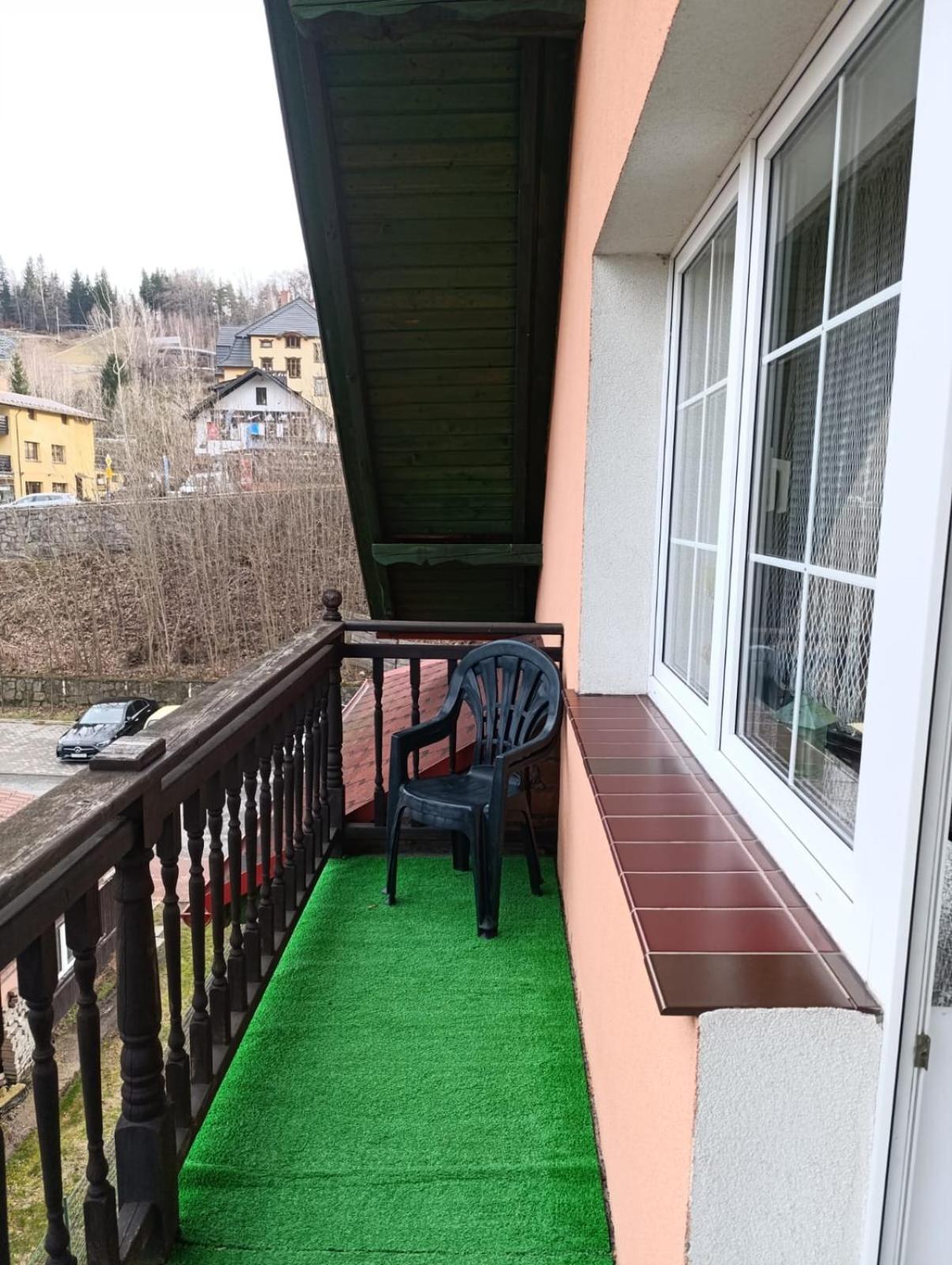 Karkoz Karpacz Bed & Breakfast Стая снимка